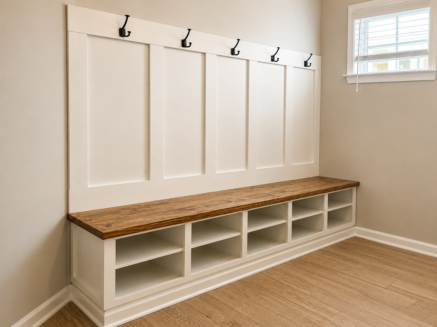 Custom Entryway Mudroom